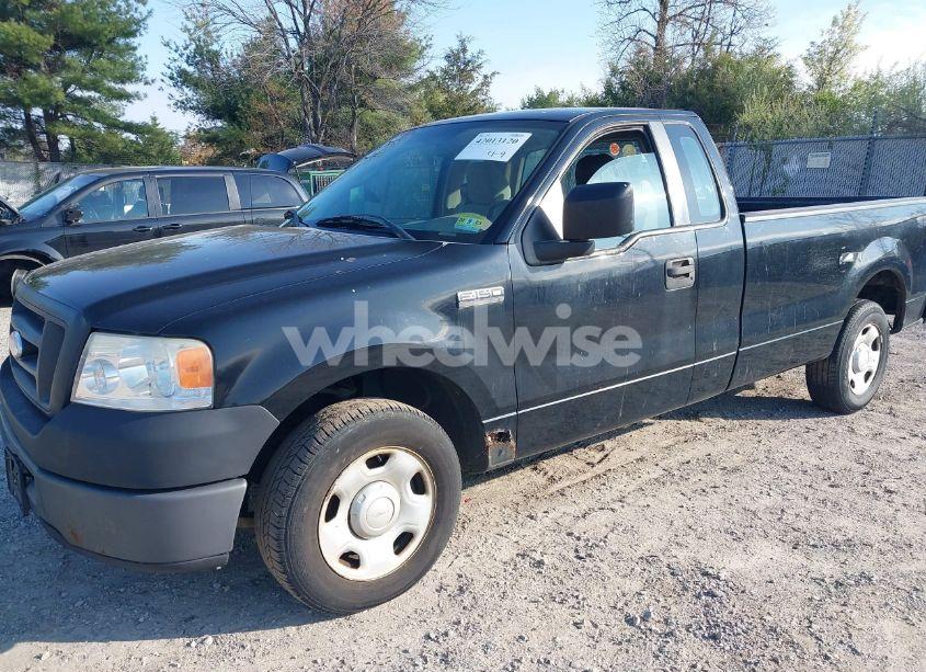 Photo 2 of 2008 Ford F-150 STX/XL/XLT (VIN 1FTRF12298KD95712)