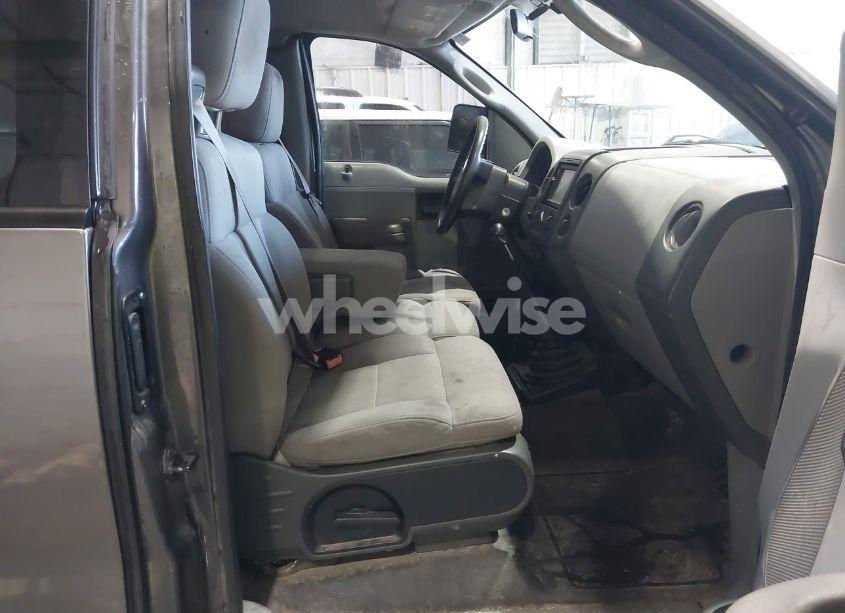 Photo 5 of 2006 Ford F-150 STX/XL/XLT (VIN 1FTRF122X6NB53491)