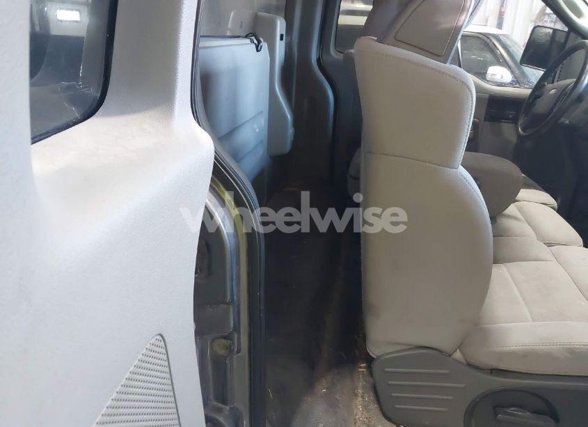 Photo 8 of 2006 Ford F-150 STX/XL/XLT (VIN 1FTRF122X6NB53491)