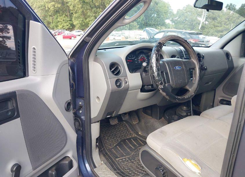 Photo 5 of 2006 Ford F-150 STX/XL/XLT (VIN 1FTRF122X6NB65110)