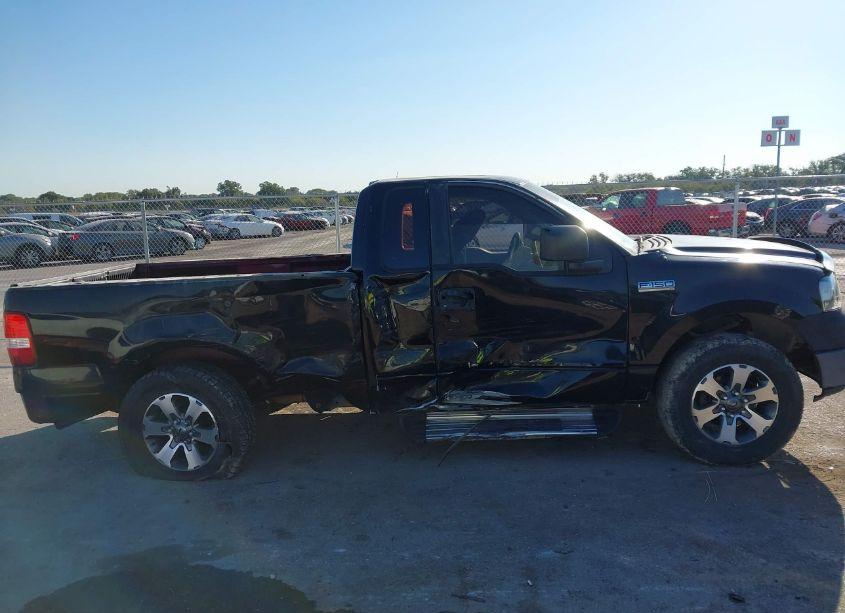 Photo 13 of 2007 Ford F-150 STX/XL/XLT (VIN 1FTRF122X7KC15555)