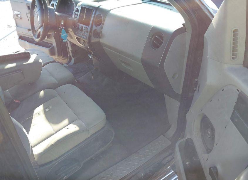 Photo 5 of 2007 Ford F-150 STX/XL/XLT (VIN 1FTRF122X7KC15555)