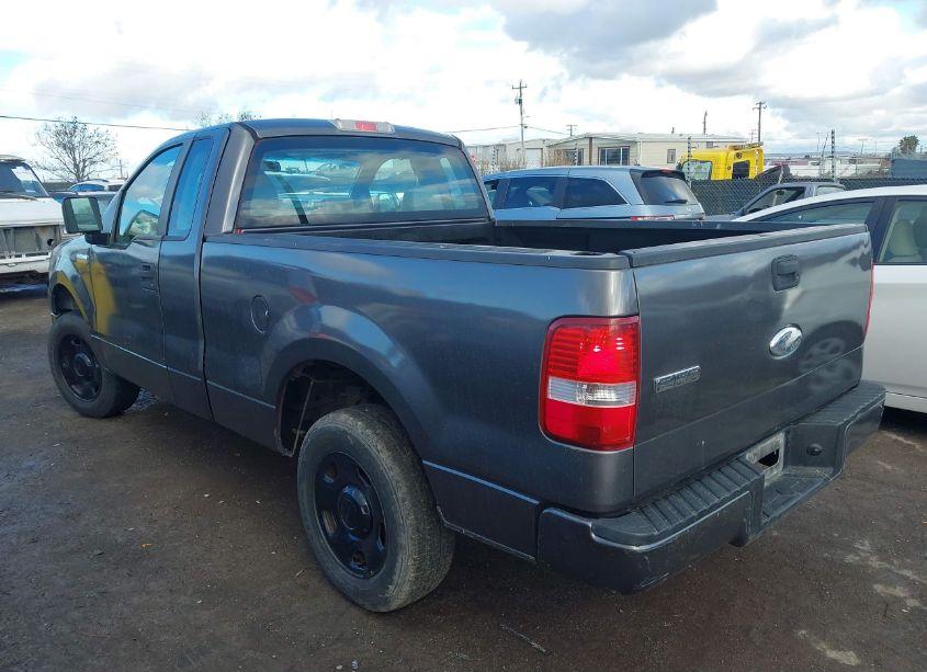Photo 3 of 2007 Ford F-150 STX/XL/XLT (VIN 1FTRF122X7KC22585)