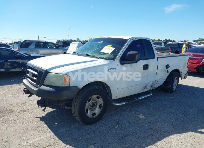 Photo 2 of 2007 Ford F-150 STX/XL/XLT (VIN 1FTRF122X7NA45003)