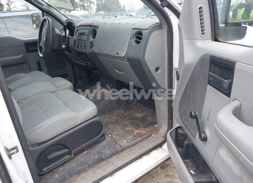 Photo 5 of 2008 Ford F-150 XL (VIN 1FTRF122X8KD70799)