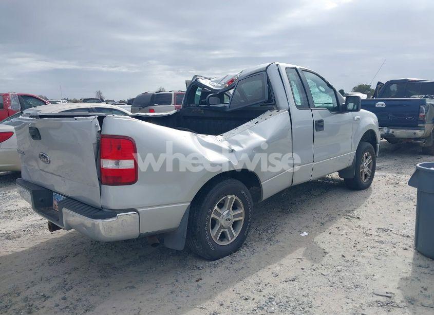 Photo 4 of 2005 Ford F-150 XL/XLT (VIN 1FTRF12575NB08596)