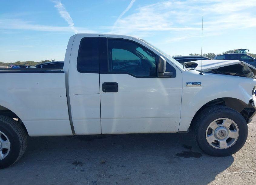 Photo 13 of 2004 Ford F-150 STX/XL/XLT (VIN 1FTRF12W04NA56350)