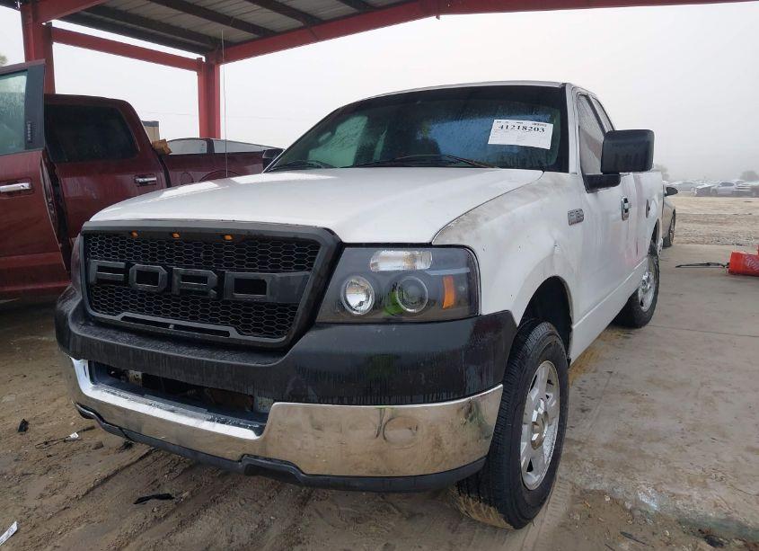 Photo 2 of 2005 Ford F-150 STX/XL/XLT (VIN 1FTRF12W05KC02703)