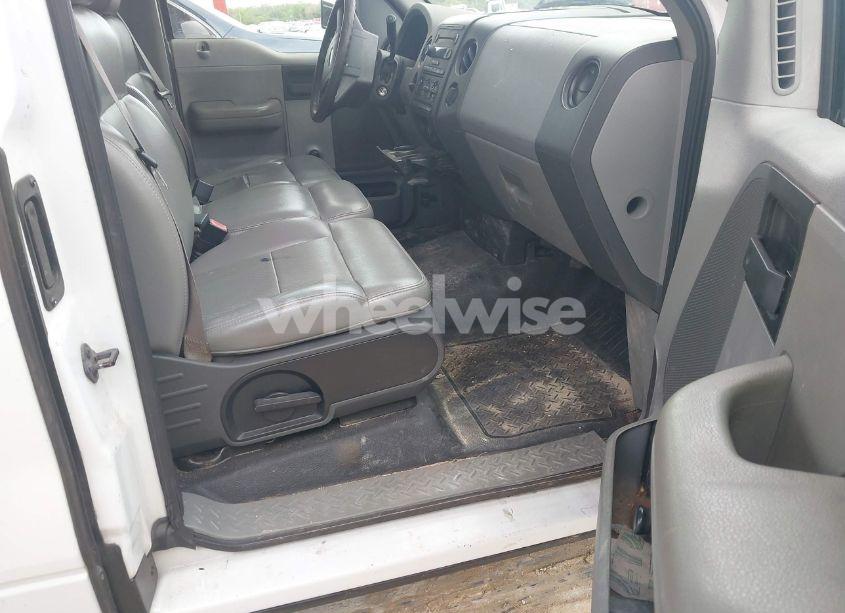 Photo 5 of 2006 Ford F-150 STX/XL/XLT (VIN 1FTRF12W06NA79713)