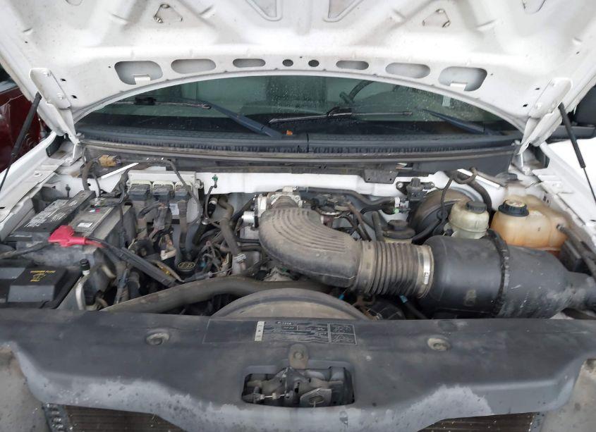 Photo 10 of 2005 Ford F-150 STX/XL/XLT (VIN 1FTRF12W15NB24088)