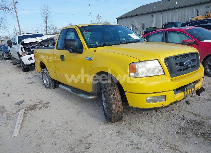 2004 Ford F-150 STX/XL/XLT (VIN 1FTRF12W24KD56800) main photo