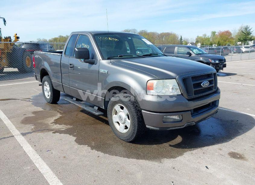 2004 Ford F-150 STX/XL/XLT (VIN 1FTRF12W24NC11903) main photo