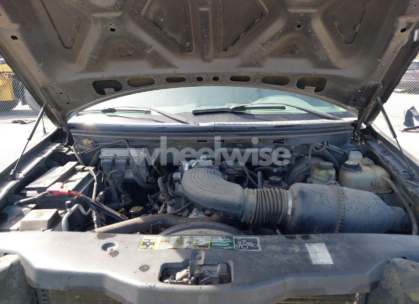 Photo 10 of 2004 Ford F-150 STX/XL/XLT (VIN 1FTRF12W24NC11903)