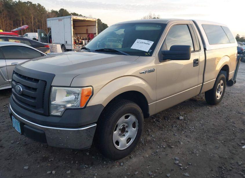Photo 2 of 2009 Ford F-150 XL (VIN 1FTRF12W29KB47838)