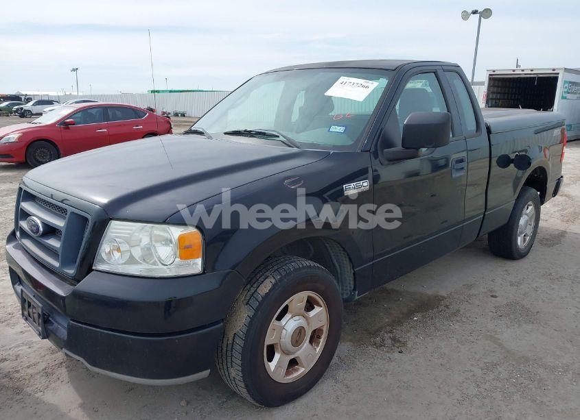 Photo 6 of 2004 Ford F-150 STX/XL/XLT (VIN 1FTRF12W34KD85187)