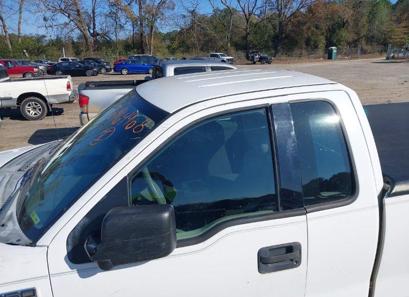 Photo 13 of 2004 Ford F-150 STX/XL/XLT (VIN 1FTRF12W34NA05912)