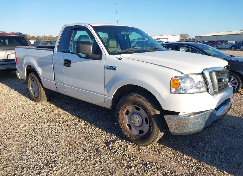 2004 Ford F-150 STX/XL/XLT (VIN 1FTRF12W34NB62680) main photo