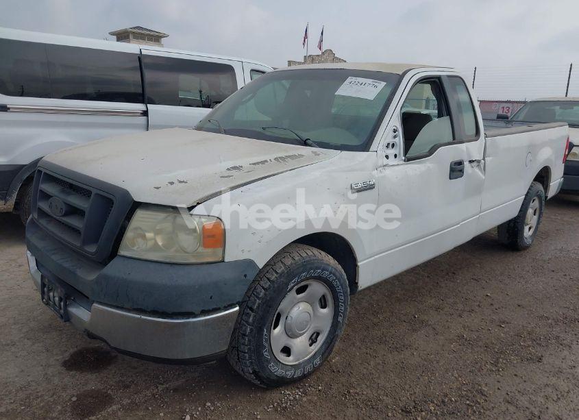 Photo 2 of 2005 Ford F-150 STX/XL/XLT (VIN 1FTRF12W35NA34084)