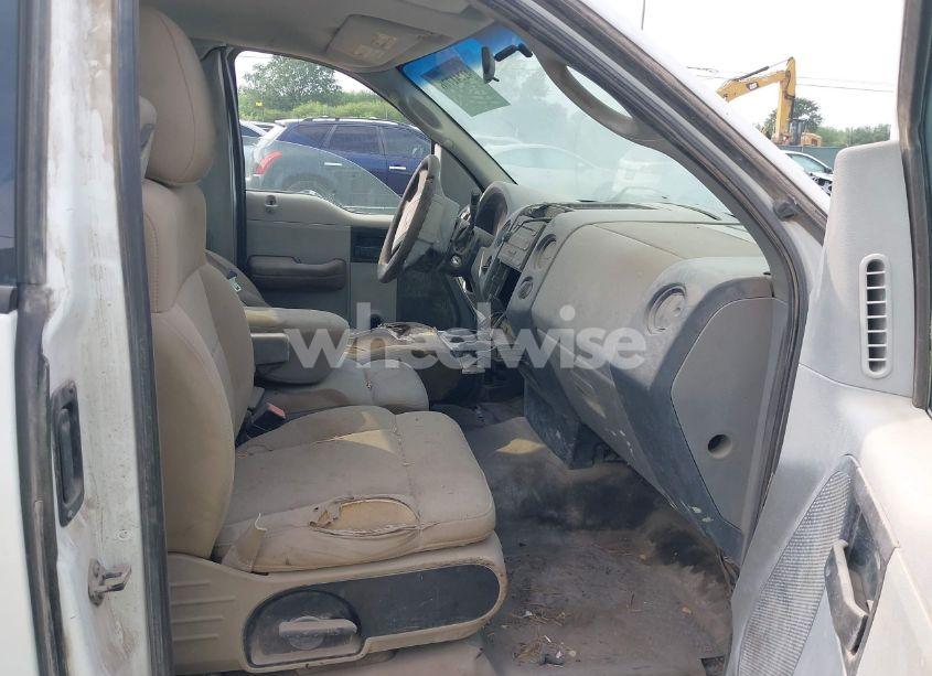 Photo 5 of 2005 Ford F-150 STX/XL/XLT (VIN 1FTRF12W35NA34084)