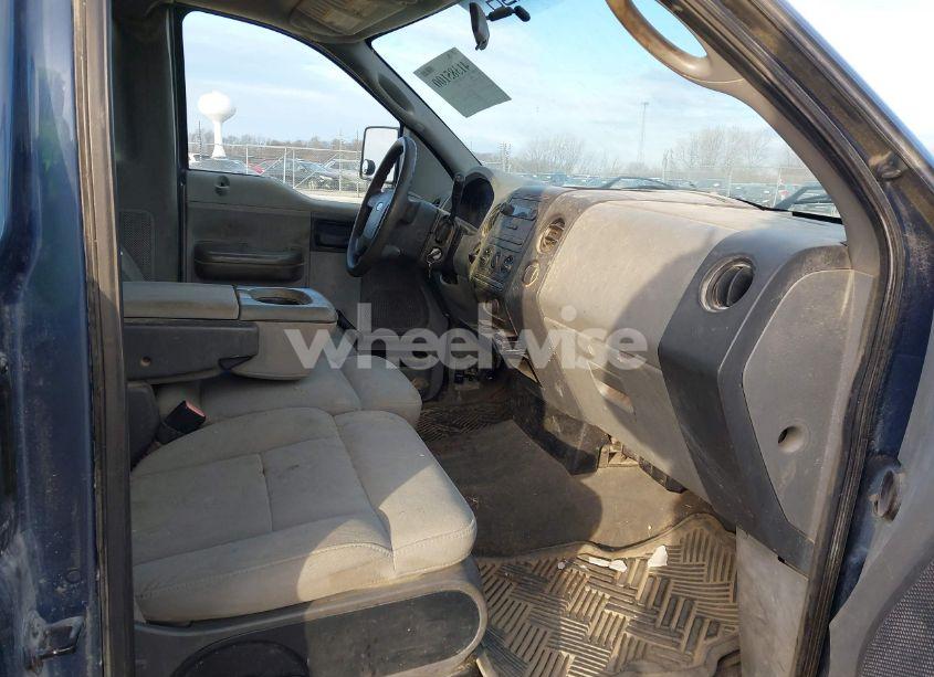 Photo 5 of 2004 Ford F-150 STX/XL/XLT (VIN 1FTRF12W44NA38935)