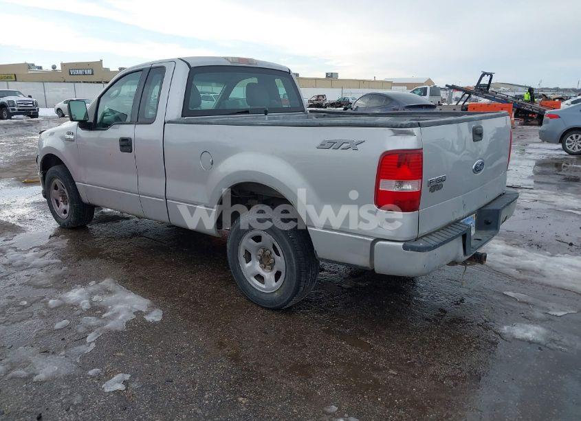 Photo 3 of 2005 Ford F-150 STX/XL/XLT (VIN 1FTRF12W45KB89101)