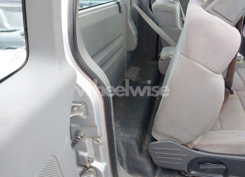 Photo 8 of 2005 Ford F-150 STX/XL/XLT (VIN 1FTRF12W45KB89101)