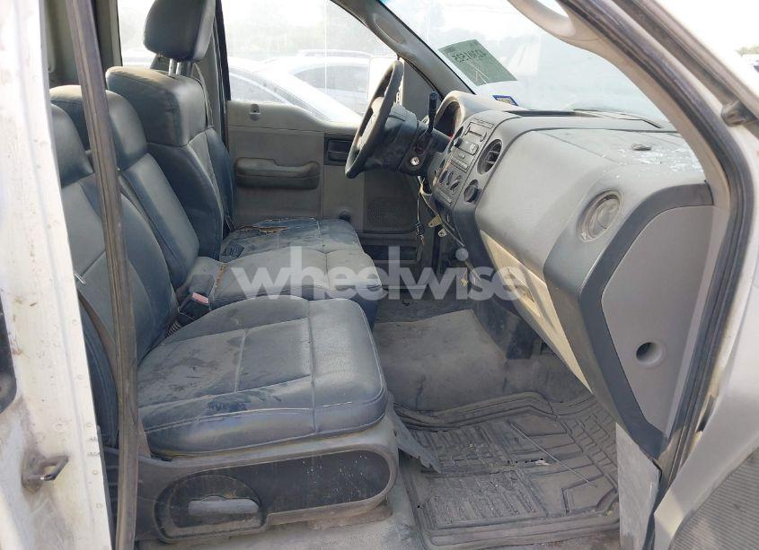 Photo 5 of 2005 Ford F-150 STX/XL/XLT (VIN 1FTRF12W45NB65623)