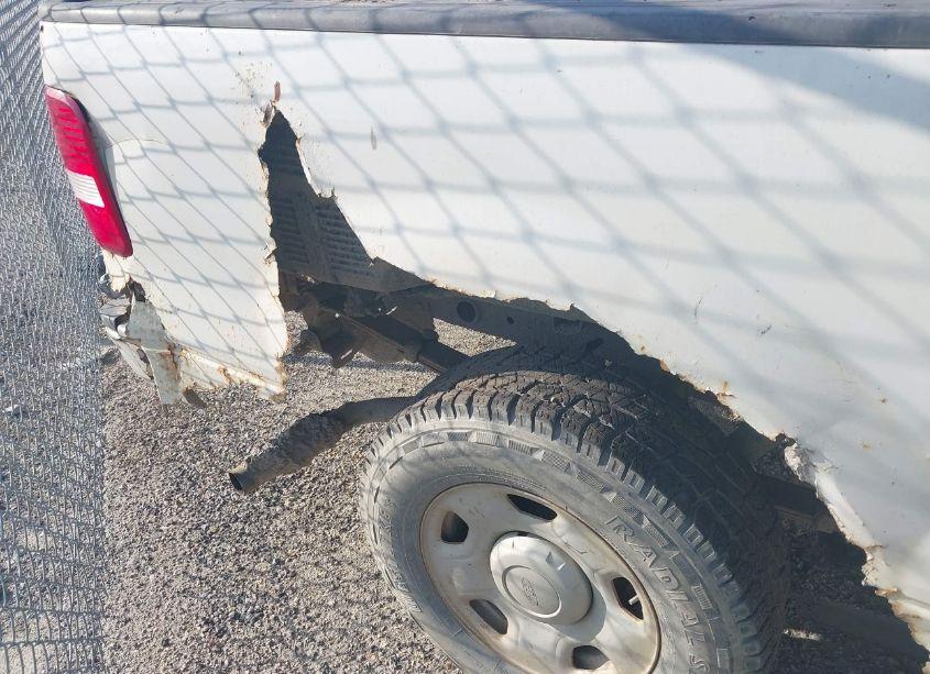 Photo 6 of 2005 Ford F-150 STX/XL/XLT (VIN 1FTRF12W45NB86374)