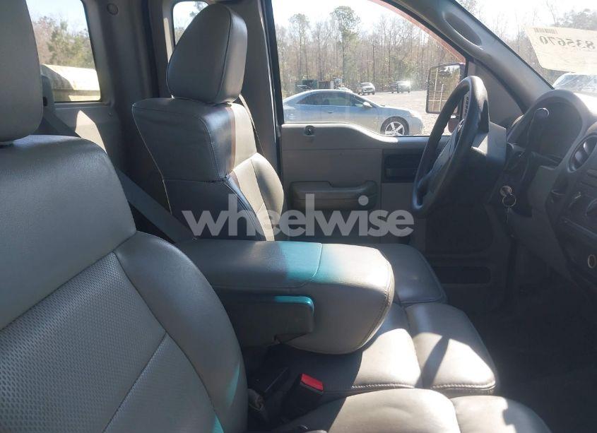 Photo 8 of 2007 Ford F-150 STX/XL/XLT (VIN 1FTRF12W47NA73267)