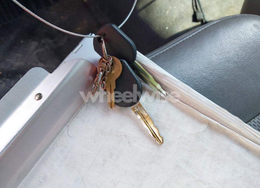 Photo 11 of 2005 Ford F-150 STX/XL/XLT (VIN 1FTRF12W55NA44034)