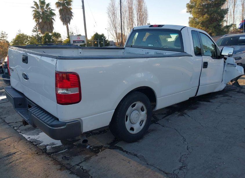 Photo 4 of 2005 Ford F-150 STX/XL/XLT (VIN 1FTRF12W65NA19613)