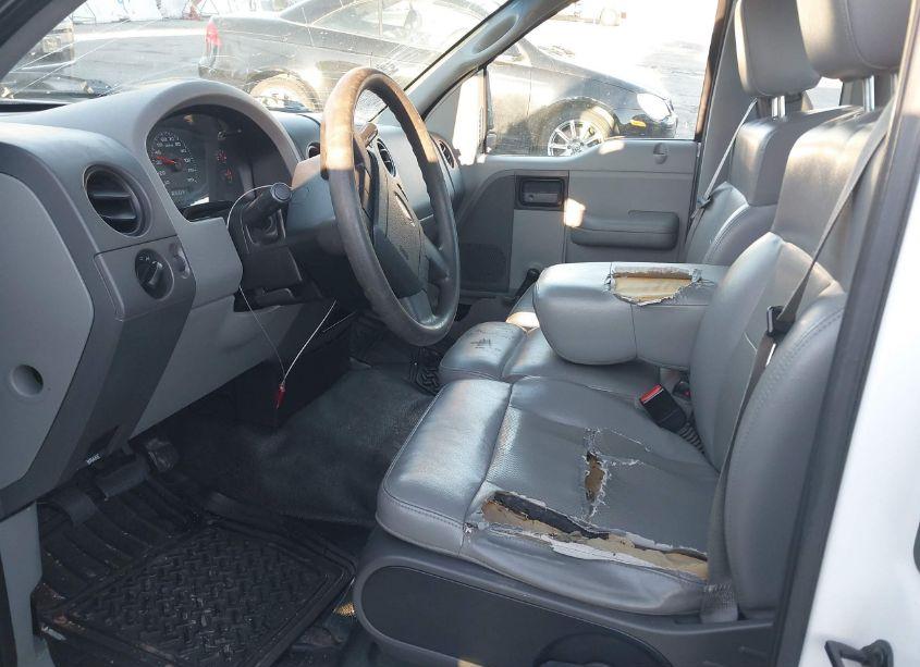 Photo 5 of 2005 Ford F-150 STX/XL/XLT (VIN 1FTRF12W65NA19613)