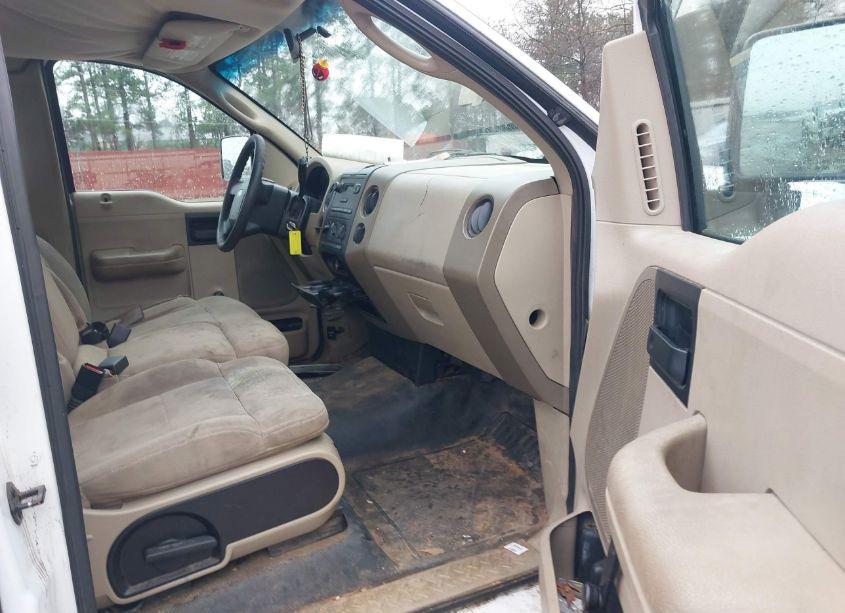 Photo 5 of 2006 Ford F-150 STX/XL/XLT (VIN 1FTRF12W66NB24752)