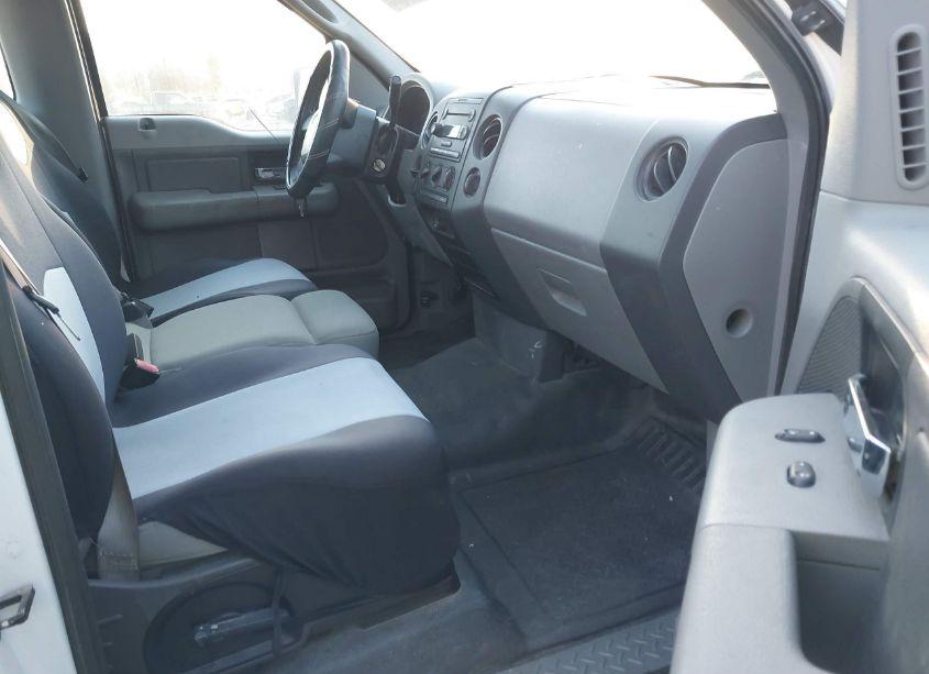 Photo 5 of 2007 Ford F-150 STX/XL/XLT (VIN 1FTRF12W67KB42249)