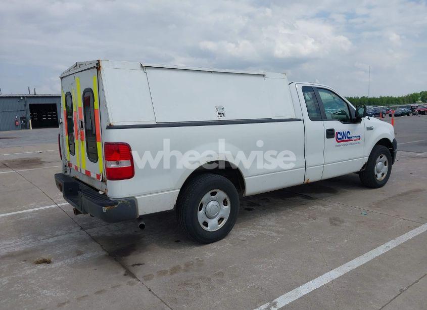 Photo 4 of 2007 Ford F-150 STX/XL/XLT (VIN 1FTRF12W67NA77417)