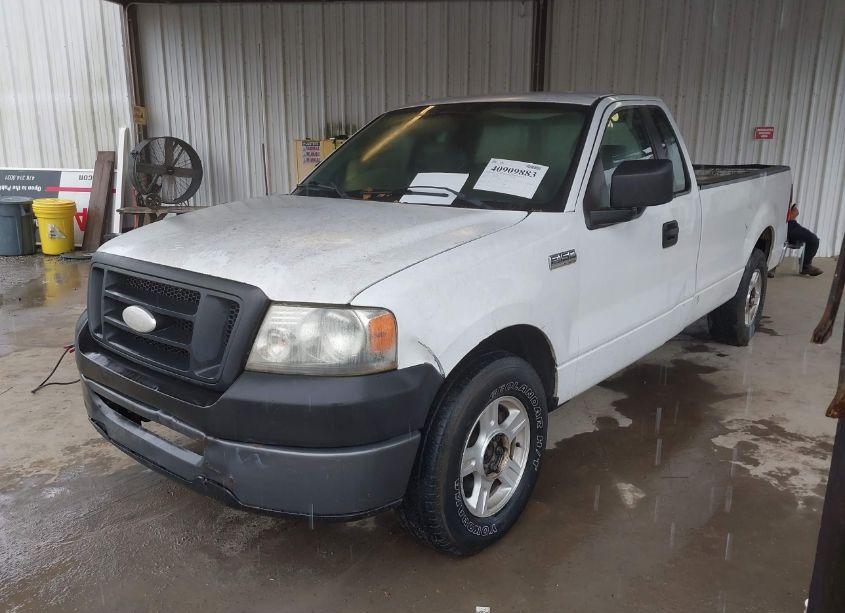 Photo 2 of 2007 Ford F-150 STX/XL/XLT (VIN 1FTRF12W67NA82990)