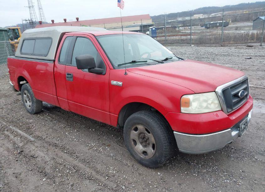 2004 Ford F-150 STX/XL/XLT (VIN 1FTRF12W74NA77809) main photo