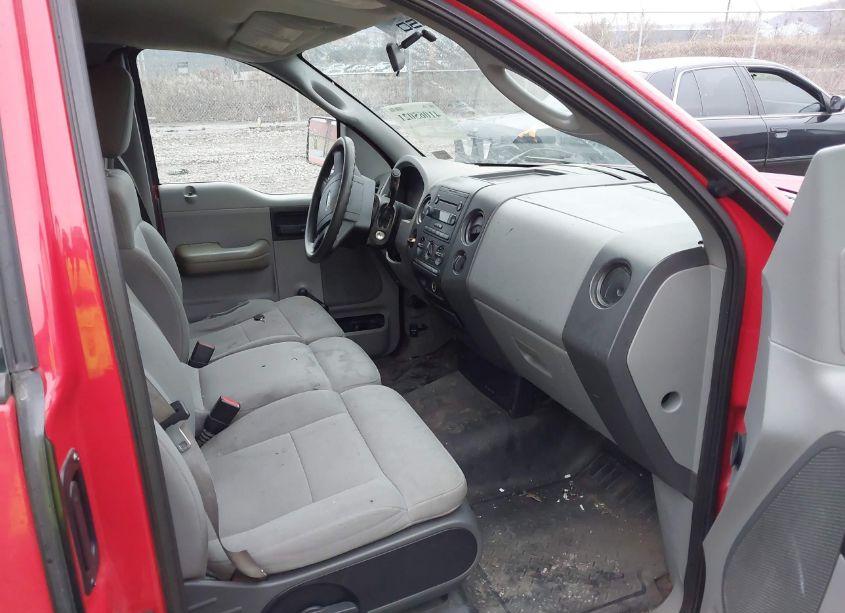 Photo 5 of 2004 Ford F-150 STX/XL/XLT (VIN 1FTRF12W74NA77809)