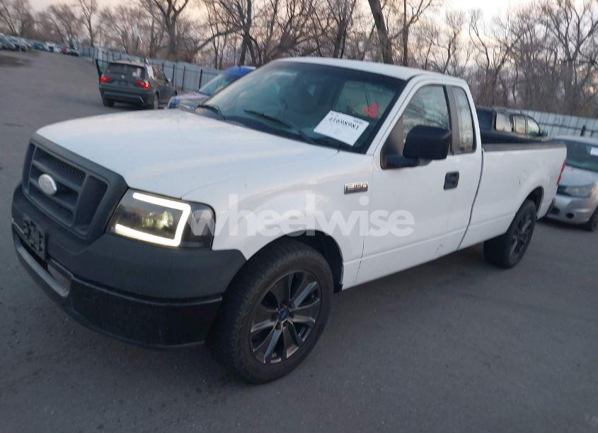 Photo 2 of 2007 Ford F-150 STX/XL/XLT (VIN 1FTRF12W77KC18979)