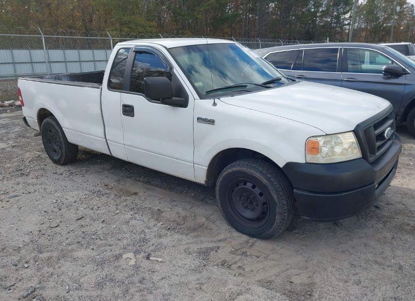 2007 Ford F-150 STX/XL/XLT (VIN 1FTRF12W97KB40575) main photo