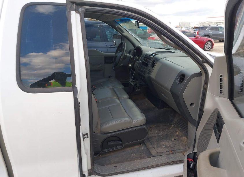 Photo 5 of 2007 Ford F-150 STX/XL/XLT (VIN 1FTRF12W97KB40575)