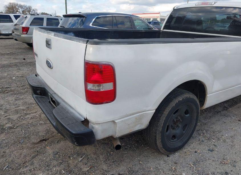 Photo 6 of 2007 Ford F-150 STX/XL/XLT (VIN 1FTRF12W97KB40575)