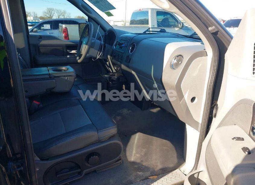 Photo 5 of 2004 Ford F-150 STX/XL/XLT (VIN 1FTRF12WX4NB41213)