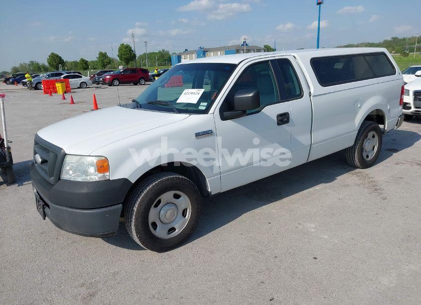 Photo 2 of 2006 Ford F-150 STX/XL/XLT (VIN 1FTRF12WX6NB31915)
