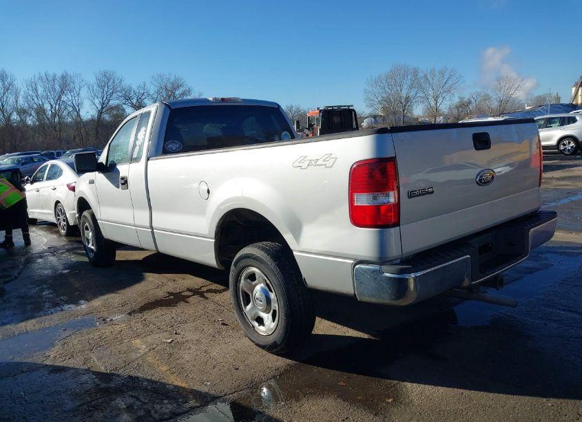 Photo 3 of 2005 Ford F-150 FX4/XL/XLT (VIN 1FTRF14525NB28641)