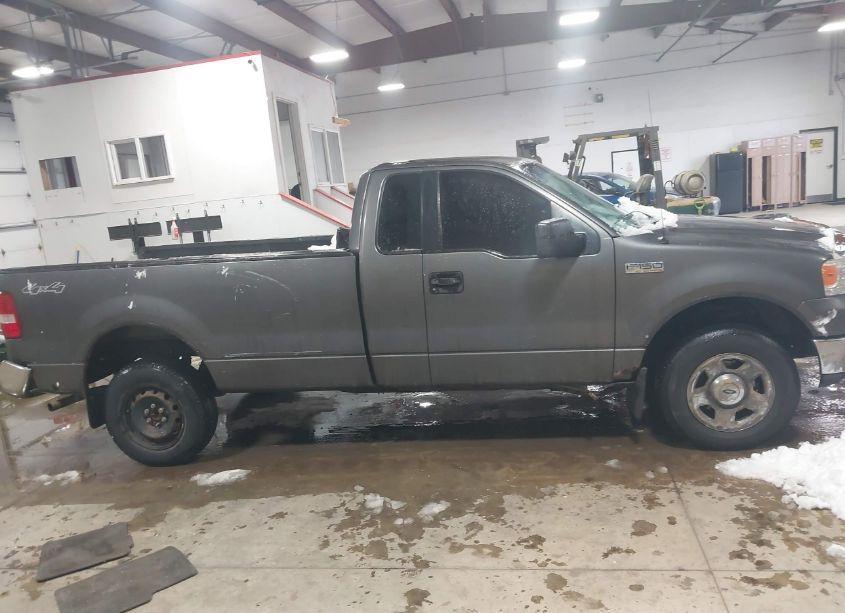 Photo 14 of 2005 Ford F-150 FX4/XL/XLT (VIN 1FTRF145X5NB11635)