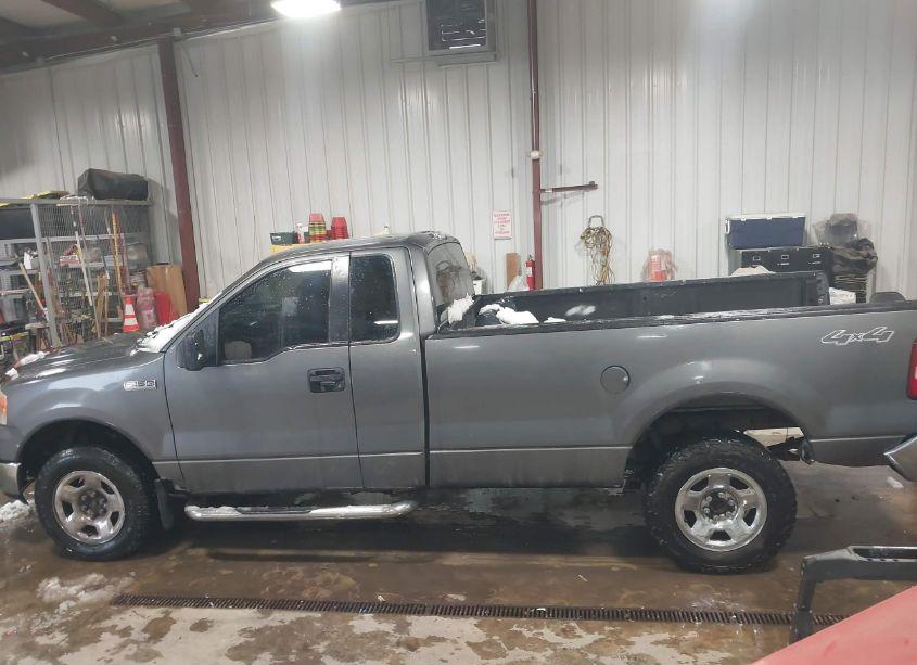 Photo 15 of 2005 Ford F-150 FX4/XL/XLT (VIN 1FTRF145X5NB11635)