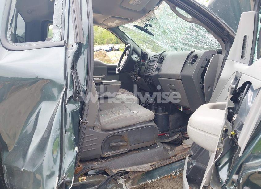 Photo 5 of 2004 Ford F-150 STX/XL/XLT (VIN 1FTRF14W14NB97084)