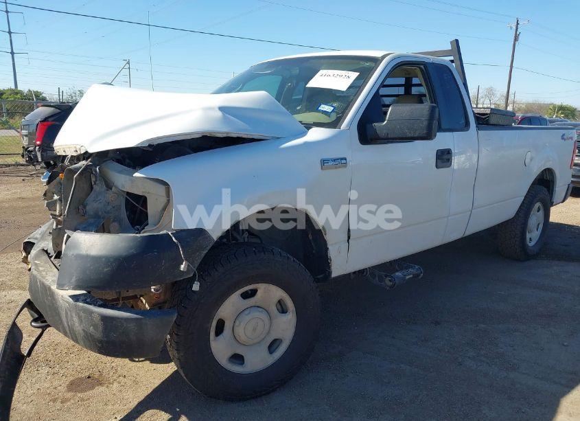Photo 2 of 2007 Ford F-150 STX/XL/XLT (VIN 1FTRF14W17KD11185)