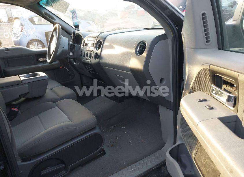 Photo 5 of 2006 Ford F-150 STX/XL/XLT (VIN 1FTRF14W26NA53532)